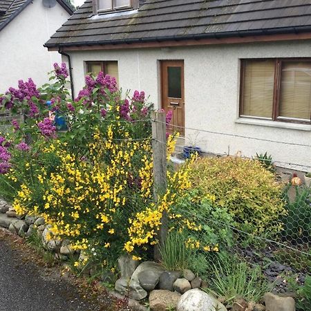 9 Kirk Road Bed & Breakfast Cromdale Exterior photo